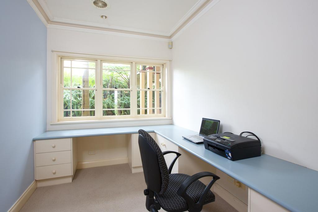 Appartement Tranquil Garden Hideaway à Ormeau Extérieur photo